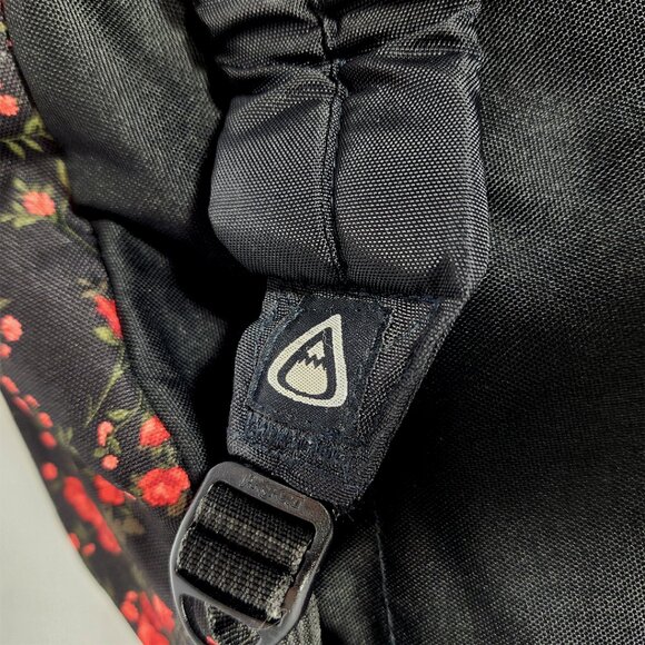 Jansport Floral Black Backpack with Red Roses | Stylish & Durable - Picture 5 of 8